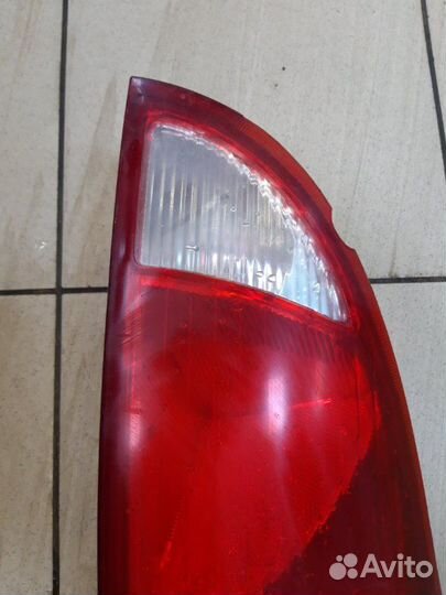 Фонарь задний левый Ford Focus 2