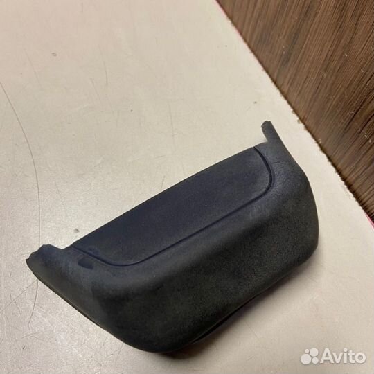 Накладка фонаря задняя правая Geely Monjaro