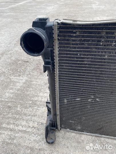 Радиатор w204