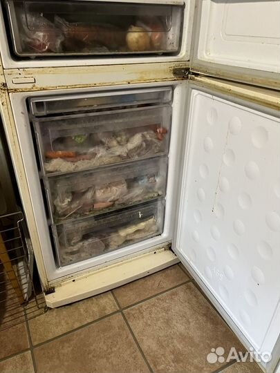 Холодильник Samsung бронь до 23.08