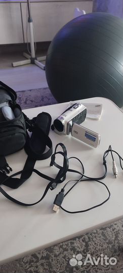 Цифровая видеокамера Samsung