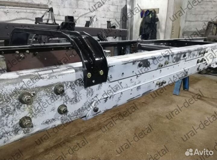 Рама Урал автокран