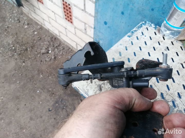 Датчик дорожного просвета Range Rover Sport 2 L494