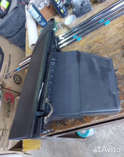 Бардачок mazda 3 bk