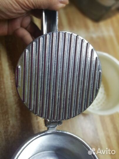 Оплачен. Ручной пресс - соковыжималка. СССР