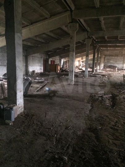 Здание, 2000 м²