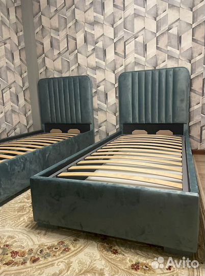 Кровать двухспальная в наличии и на заказ. Доставка
