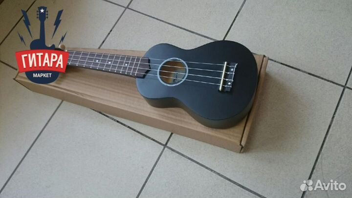 Укулеле сопрано - новая, черная