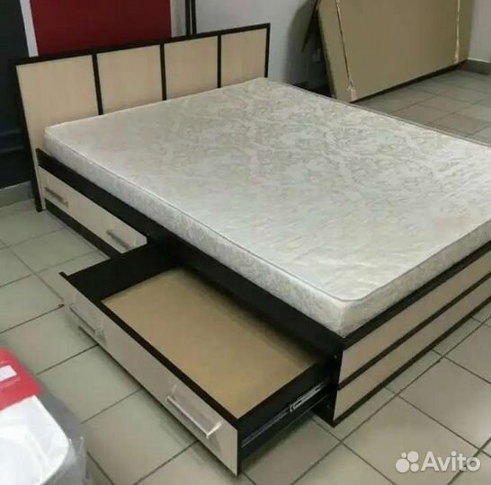Спальня комплект с матрацем
