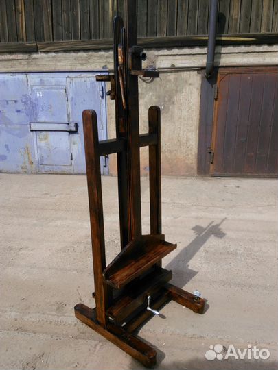 Студийный, академический мольберт