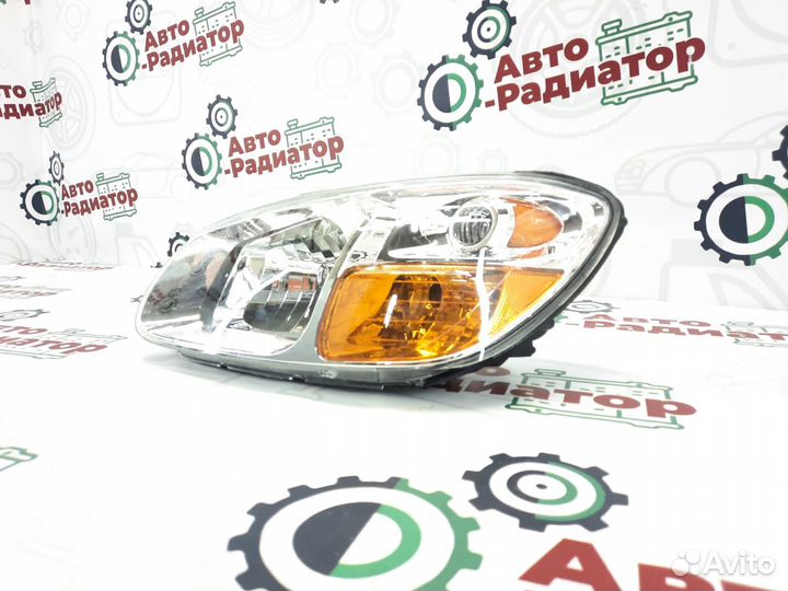 KIA Cerato '07 Фара с желтым поворотником левая