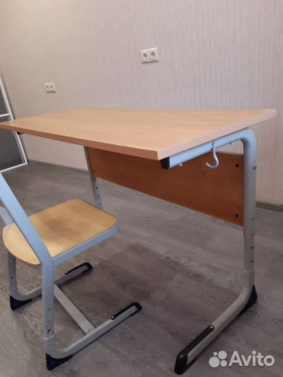 Растущие парта и стул (можно комплект и по отдельн