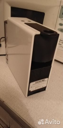 Кофемашина Nespresso Essenza mini