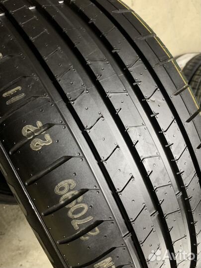 Pirelli P Zero PZ4 275/50 R20 110W