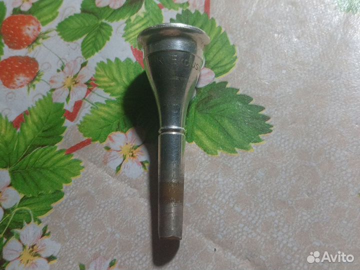 Мундштук для трубы