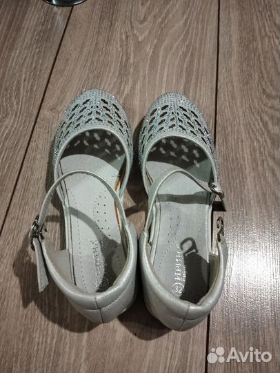 Туфли для девочки