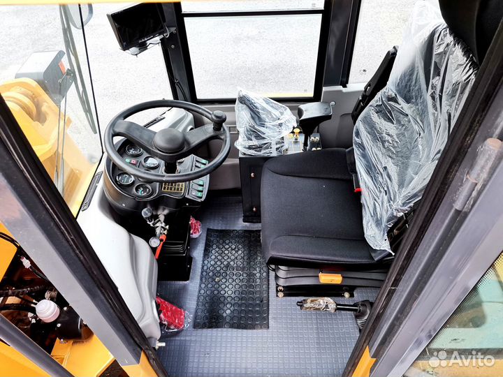 Фронтальный погрузчик Megamax GL 300A, 2023