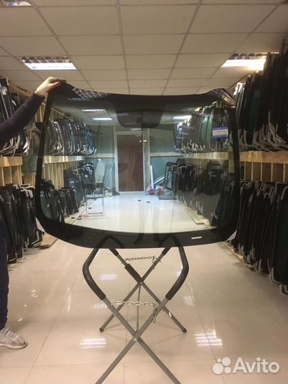 Лобовое стекло на Киа Сид