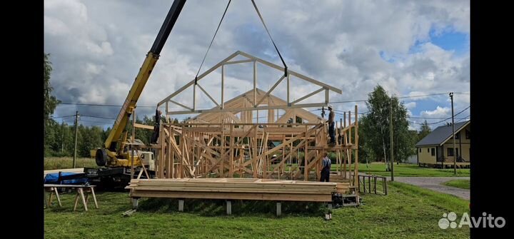 Монтаж деревянных ферм