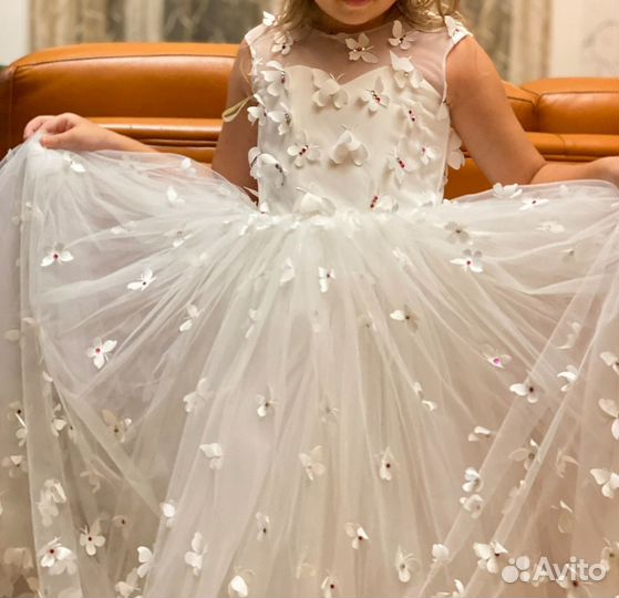 Нарядное платье для девочки на 7-10 лет