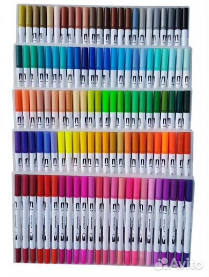 Набор художественных маркеров