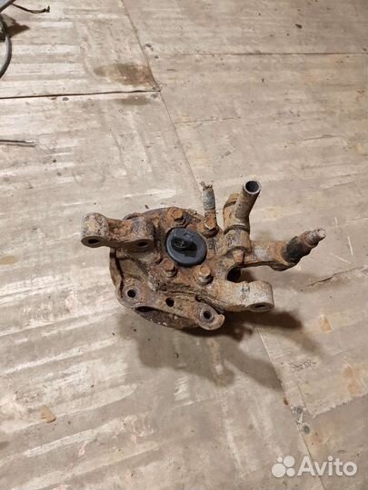 Кулак задний левый Chevrolet lacetti