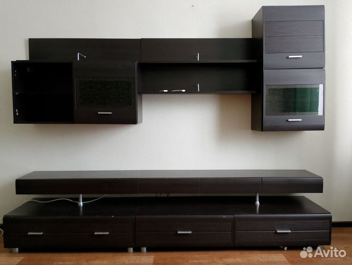 Стенка в гостиную бу