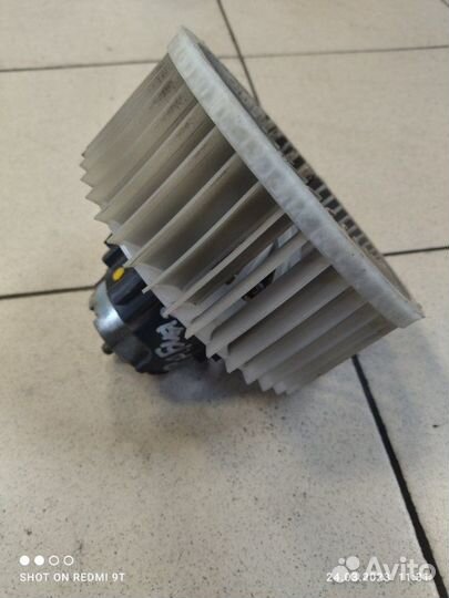 Мотор печки Skoda Fabia 2