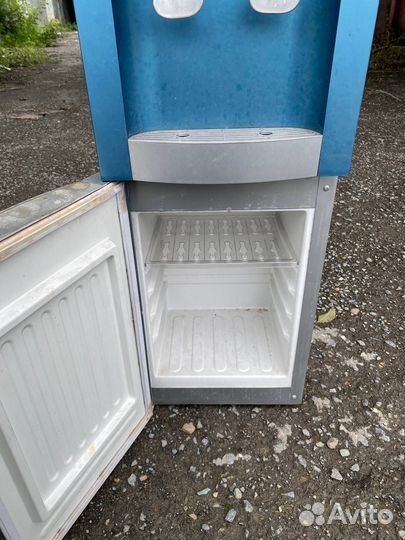 Кулер для воды напольный Eco tronic