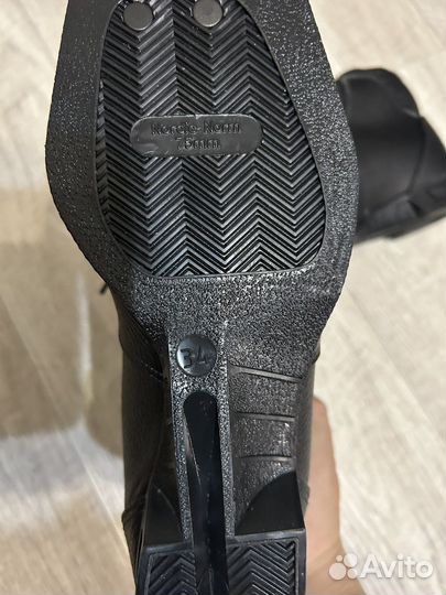 Ботинки для беговых лыж