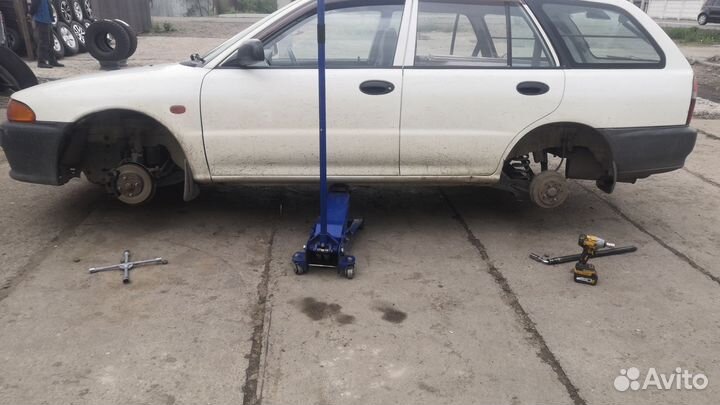 Mitsubishi Libero 1.5 AT, 2002, 210 200 км