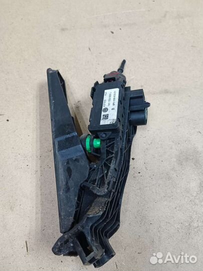 Педаль газа Пассат Б6 Дизель