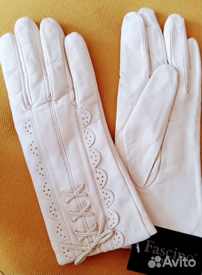 Перчатки