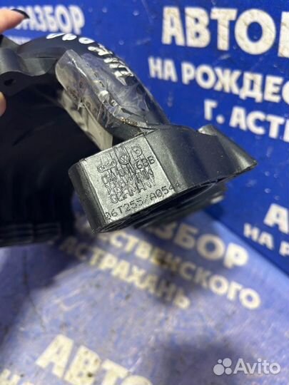 Коллектор впускной Skoda Octavia Tour лифтбэк AEH