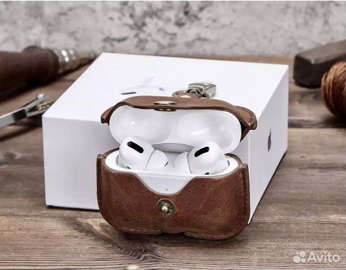 Чехол кожаный airpods pro