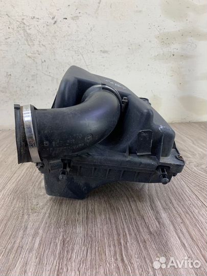 Корпус воздушного фильтра Opel Astra H Z18XE