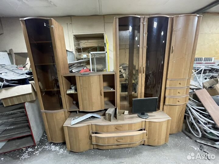 Стенка в гостиную