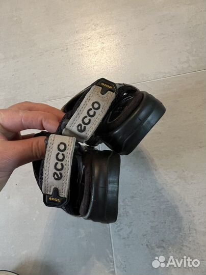 Ecco босоножки 24
