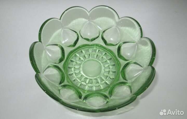 Ваза.конфетница и др. зеленое стекло, ажур, СССР