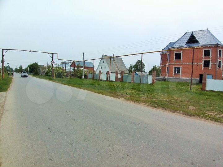 Дом 691 м² на участке 15 сот.