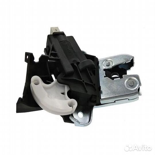 Замок багажника VW Passat,CC, Jetta Audi A4, A5