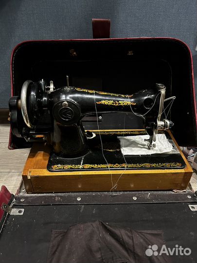 Швейная машинка
