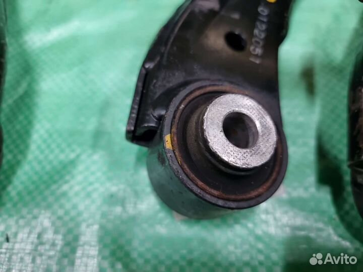 Рычаг задний верхний левый для Honda Civic 4D