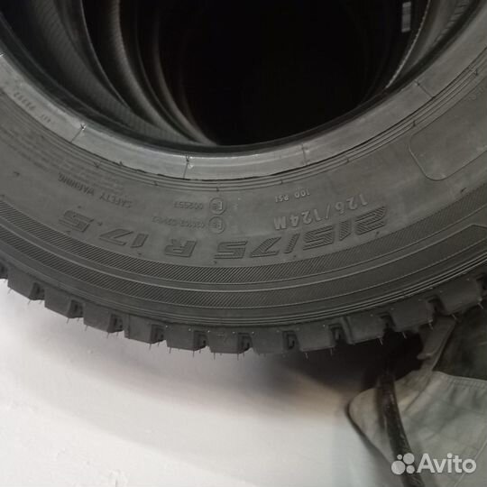 215/75/17,5 кама NR201