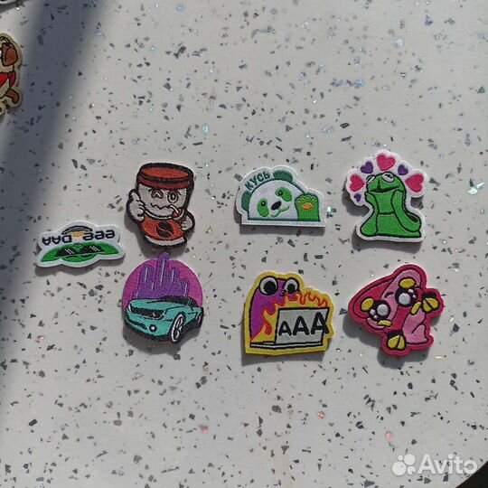 Наклейки клеевые на ткань, стикеры от магнита