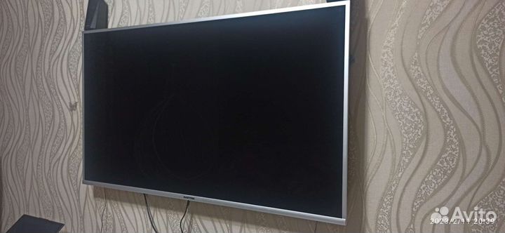 Телевизор smart tv 65 Hartens