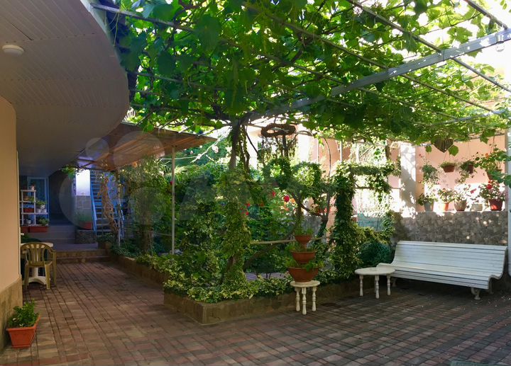 Комната 25 м², 1/3 эт.