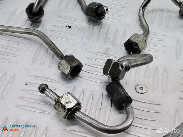 Трубка топливная Dacia Lodgy 2013 166800671R