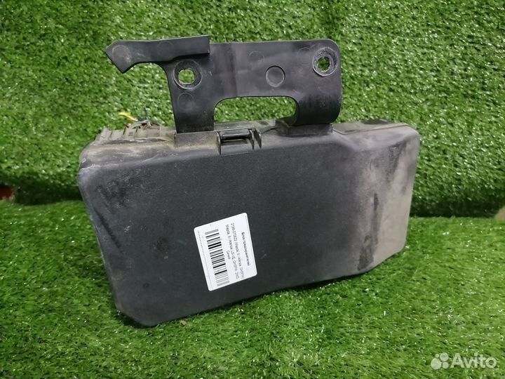 Блок предохранителей GS1D-66-760 Mazda 6 / Atenza