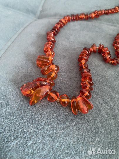 Янтарные бусы